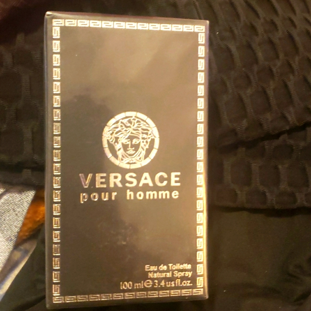 VERSACE